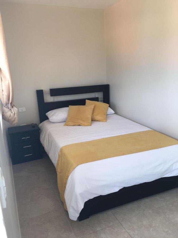 Tababela Airport B&B Экстерьер фото