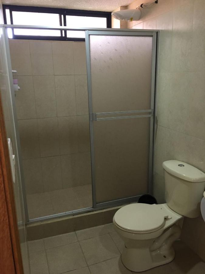 Tababela Airport B&B Экстерьер фото