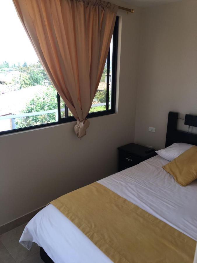 Tababela Airport B&B Экстерьер фото
